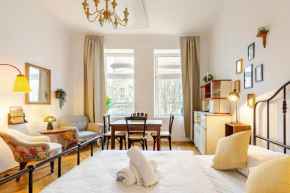 Apartment in quiet location near center